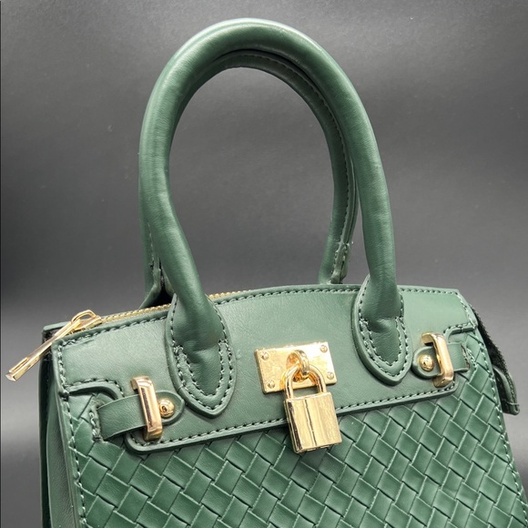 Green Leather Kelly Satchel Bag with Gold Accents - Picture 2 of 10